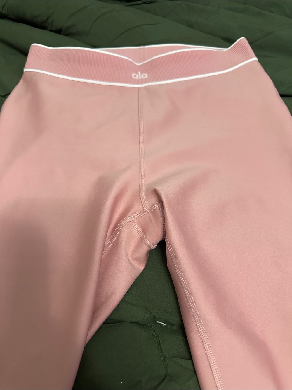ALO Yoga Women Vintage Pink Leggings